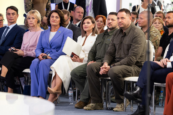 Antidiplomatico: Az ukrán elnöki adminisztráció vezetője lehet Zelenszkij utódja