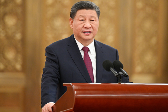 Így érkezett meg a kínai elnök gépe