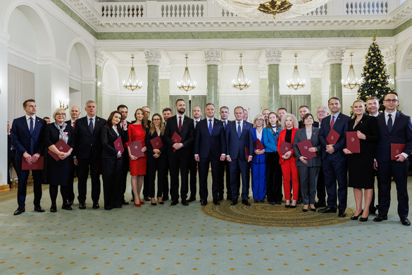 Letette a hivatali esküt Donald Tusk kormánya