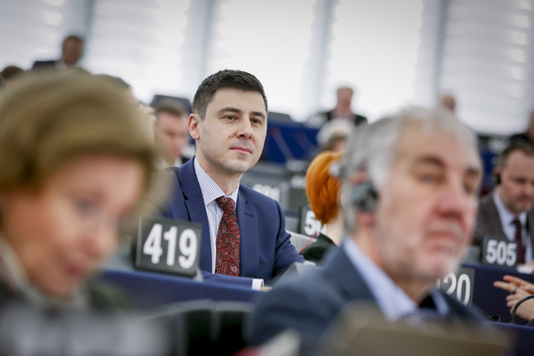 Deli Andor: Az Európai Bizottság nem vette figyelembe, hogy káros hatásai lennének, ha az ukrán fuvarozók szabadon hozzáférnének az uniós piachoz