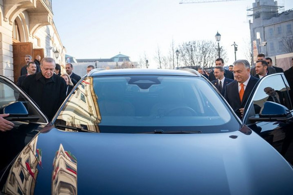 Viktor Fittipaldi a volánnál + VIDEÓ
