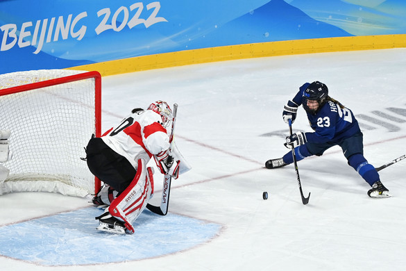 Megbénult az olimpiai bronzérmes finn női jégkorongozó, aki egy mérkőzésen szenvedett súlyos sérülést