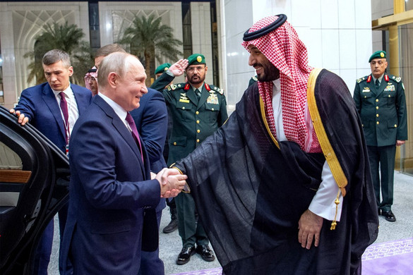 Putyint választotta London helyett a szaúdi koronaherceg