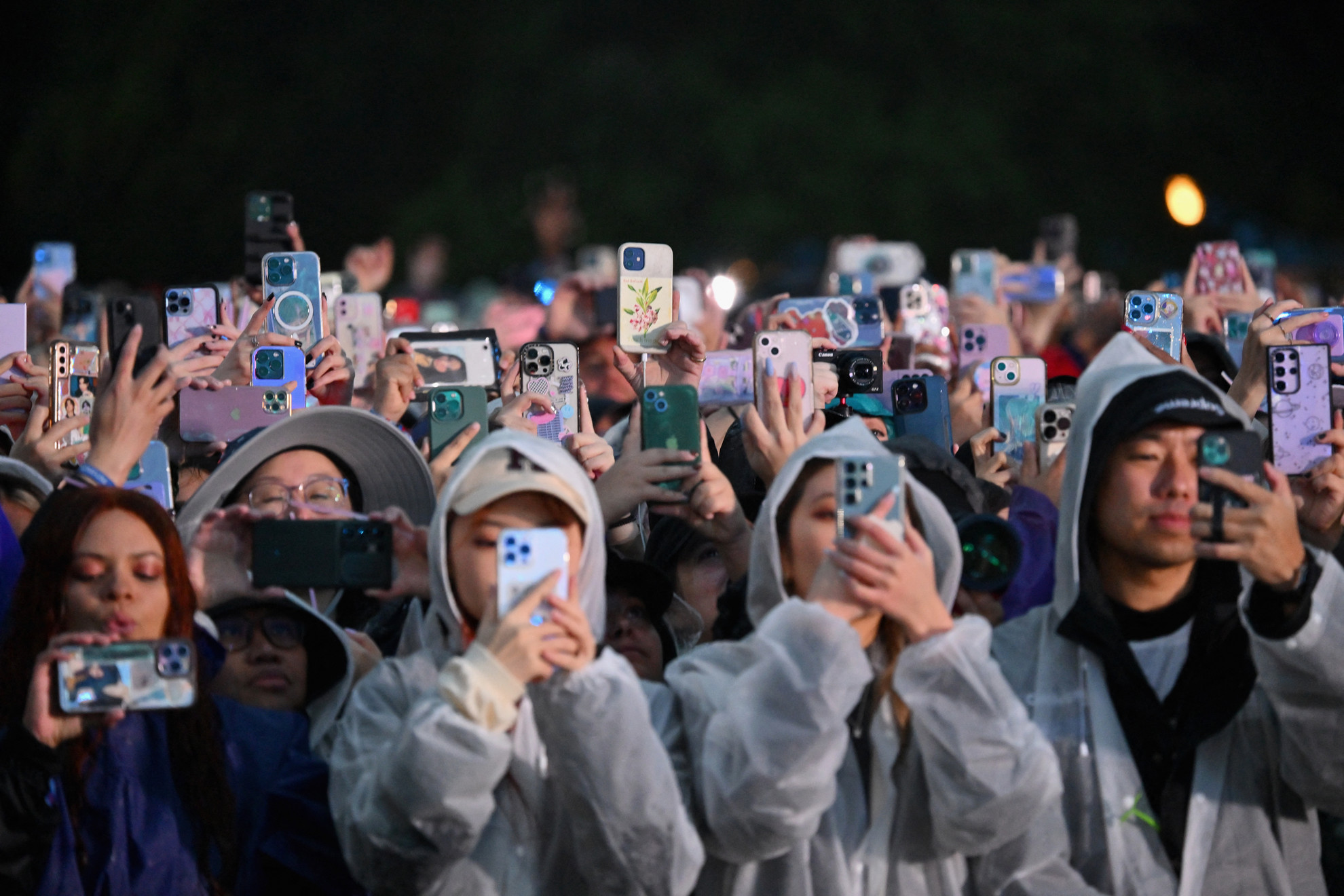 Fotó: AFP/Angela Weiss Rajongók Jungkook dél-koreai énekes fellépésén a Global Citizen Fesztiválon a New York-i Central Parkban 2023. szeptember 23-án