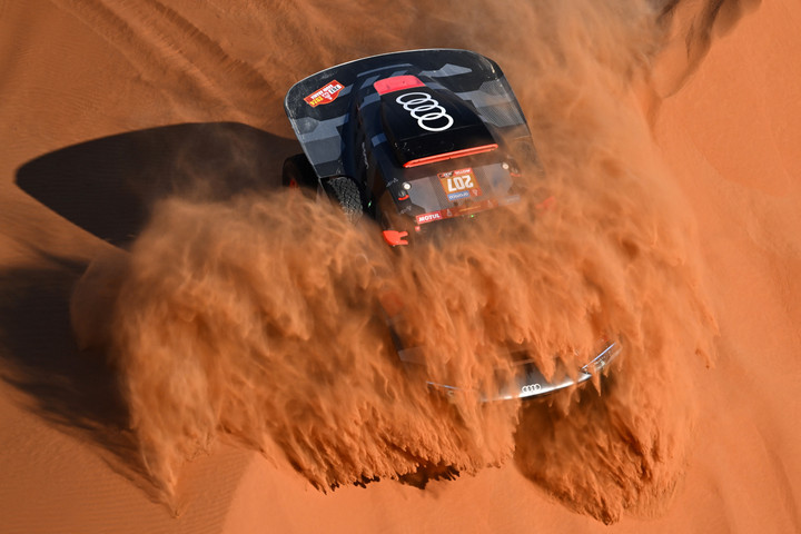 Fotó: AFP/Patrick Hertzog Dakar-rali - Kettős Audi-siker hétfőn