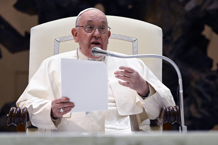 Fotó: AFP/Hans Lucas/CPP/Vatican Media Ferenc pápa szerint a háború önmagában emberiesség elleni bűn