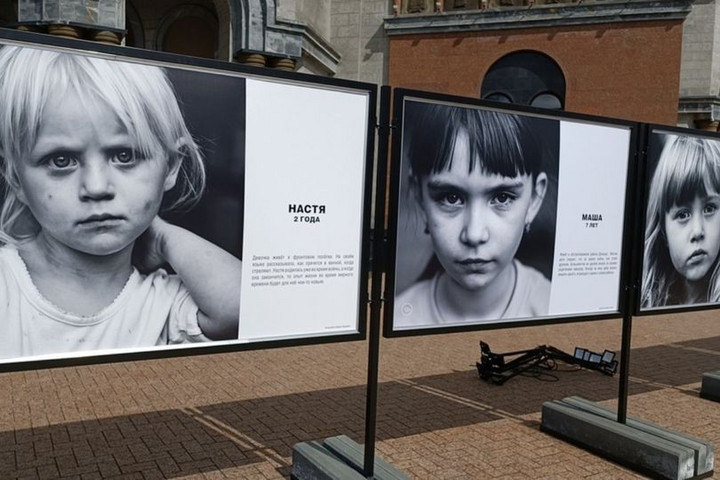 Európa Tanács: Sürgős intézkedésekre van szükség az elhurcolt ukrán gyerekek felkutatásának ügyében