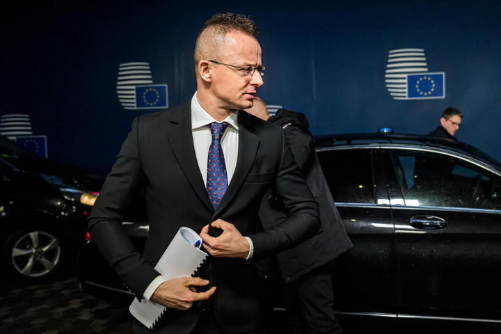 A nyugat-európaiak jogi köntösbe bújtatott támadásokkal próbálják gyengíteni Közép-Európa versenyelőnyét