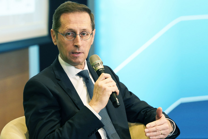 Varga Mihály: Folytatódhat az infláció csökkenése