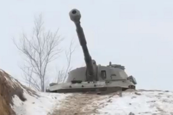 Fotó: X/Ukranian Front Így rejtik el az önjáró lövegeiket az oroszok elől az ukránok