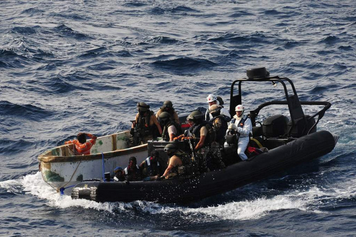 Fotó: HO / EU NAVFOR / AFP Kalózok támadtak egy kereskedelmi hajóra Szomália partjainál