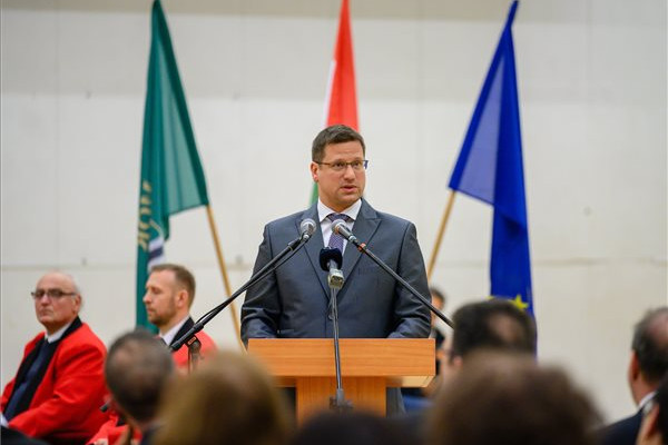 Fotó: MTI/Vasvári Tamás Gulyás Gergely: Mór az egyik leglátványosabban fejlődő város Magyarországon