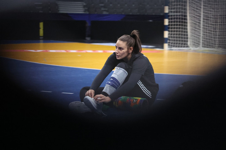 Fotó: Facebook/Mosonmagyaróvári Kézilabda Club Metzbe igazol Szemerey Zsófia kézilabdakapus