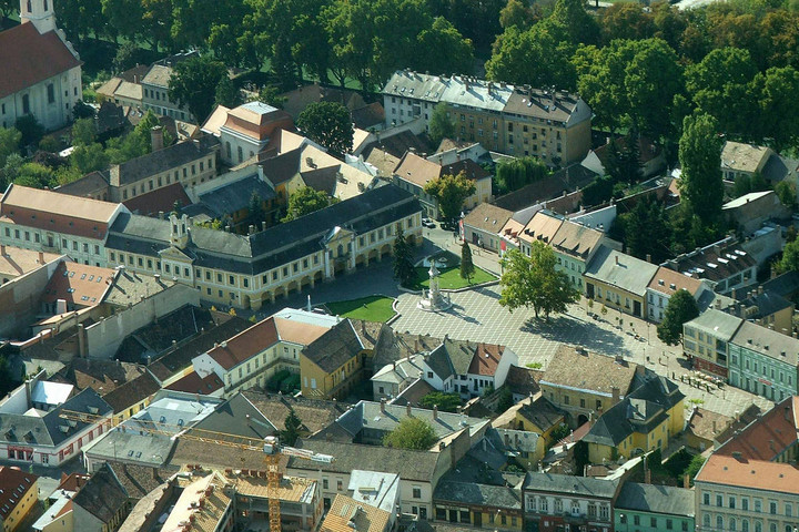 Felújítják az ország legrégebbi városházáját