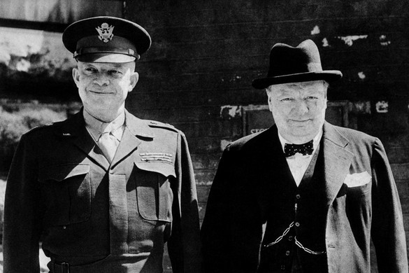 Egy kalapban Golda Meir, Brezsnyev és Eisenhower