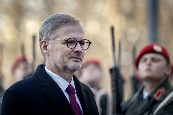 A cseh kormányfő fogadta a szlovákiai ellenzék vezérét