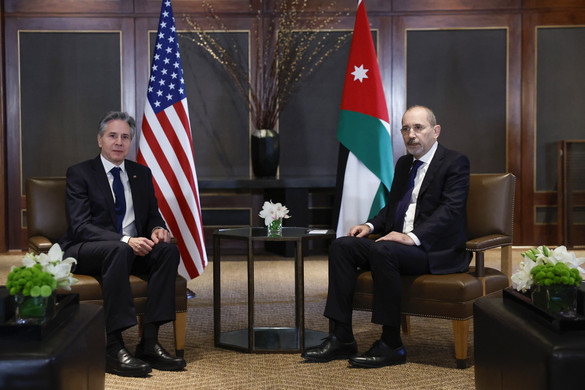 Blinken Jordániában arab vezetőkkel tárgyalt