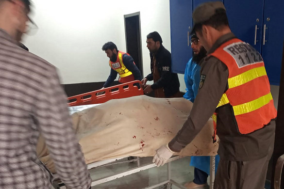 Robbanás Pakisztánban, több rendőr is meghalt a detonációban