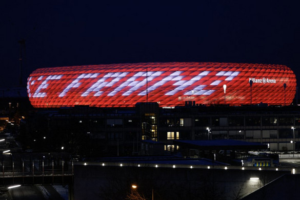 Négy pont hátránnyal kezdi a Bayern München az idényt