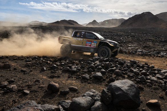 Dakar-rali – Chicherit nyerte a szakaszt, Loeb közeledett Sainzhoz az összetettben
