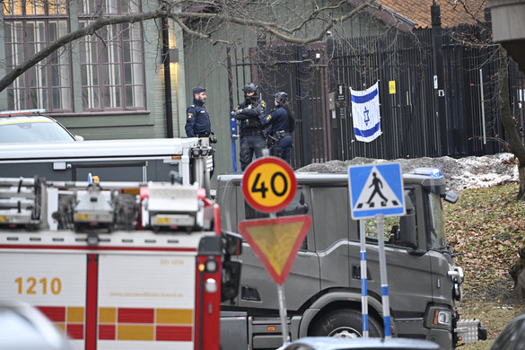 Pokolgépnek vélt tárgyat robbantottak fel Izrael stockholmi nagykövetségénél