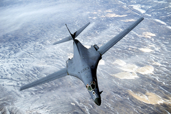 Lezuhant egy amerikai B–1B Lancer bombázó