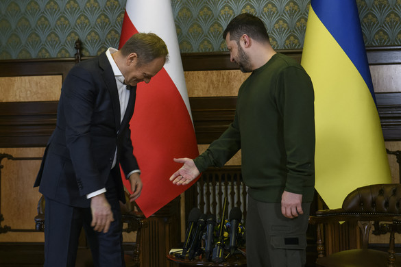 Varsó brutálisan hátba támadta Magyarországot, odavan az ezer éves barátság?