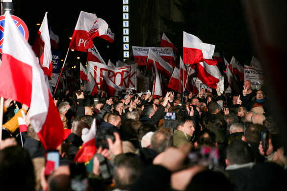 Az EU így vezeti be a diktatúrát, minden ellenfelét le akarja vadászni