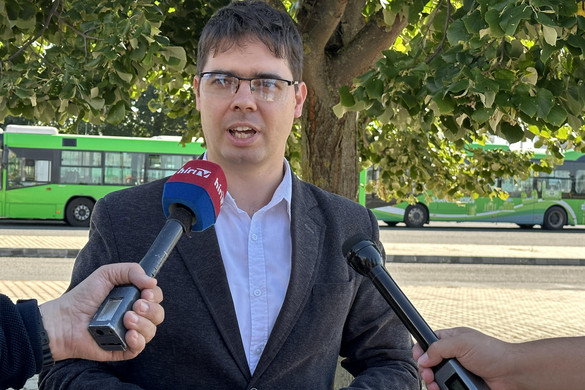 Pécsett a hétfői járatok csaknem harmada kimaradhat a sztrájk miatt