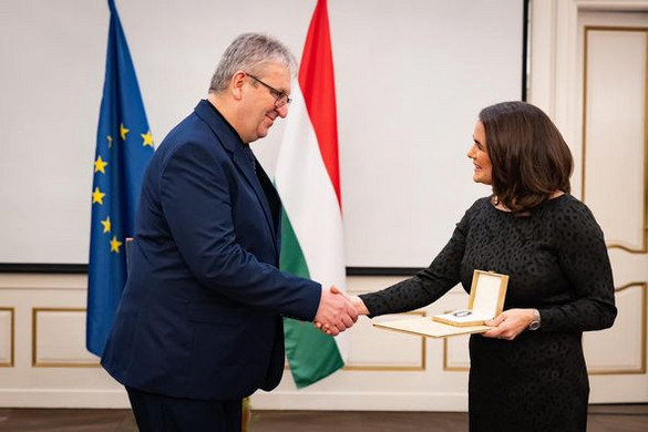 Czirok Mihály kapta az első alkalommal átadott Elnöki Érdemérmet