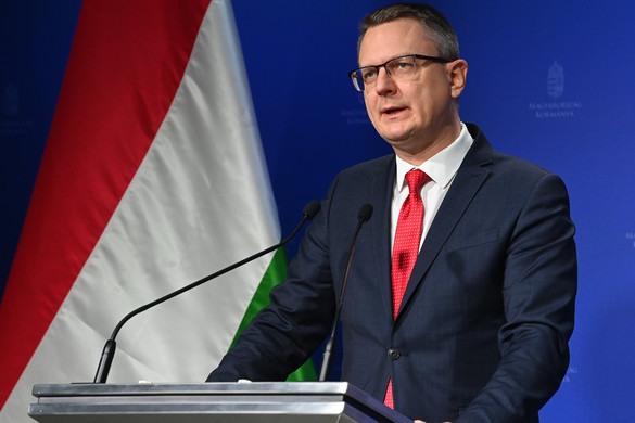 Rétvári Bence: Gyurcsányék zártak be iskolákat