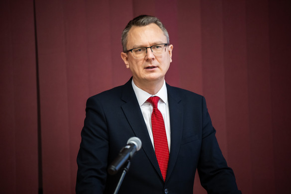 Rétvári Bence: Az óvónők is megkapják a 32,2 százalékos béremelést