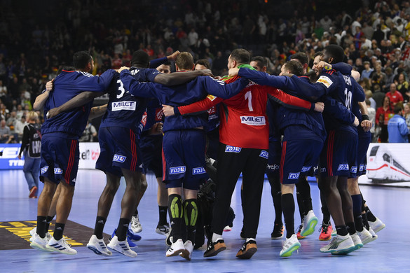 Férfi kézilabda Eb: Döntőben az olimpiai bajnok Franciaország
