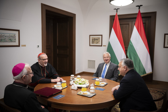 Orbán Viktor: A közel-keleti keresztényeket is meg kell védeni