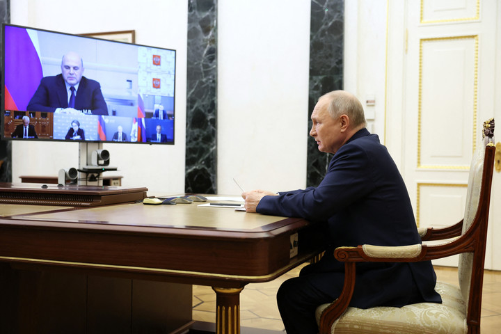 Fotó: AFP/Pool/Alexander Kazakov Putyin: Az orosz gazdasági aktivitás továbbra is magas szinten van