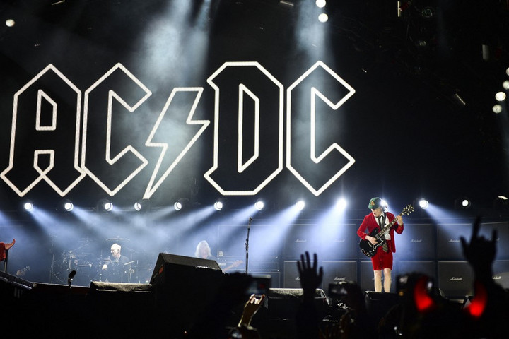 Fotó: AFP/Patricia De Melo Moreira Júniusban Pozsonyban koncertezik az AC/DC