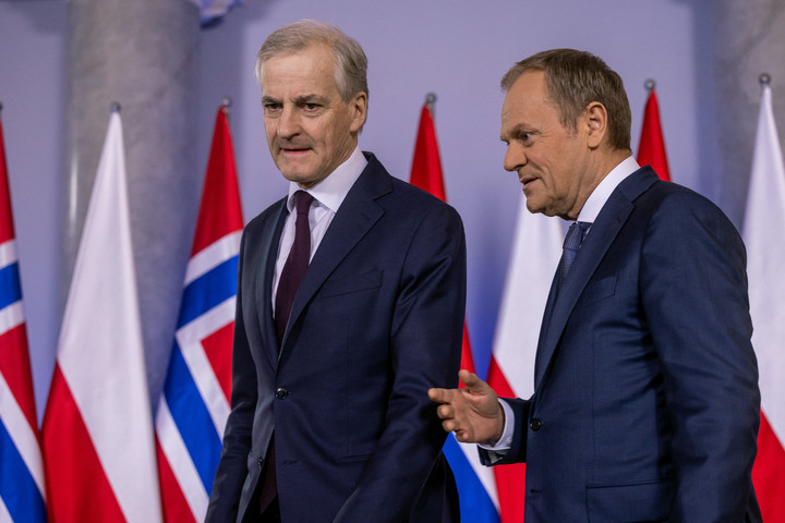 Fotó: AFP/Wojtek Radwanski Donald Tusk: Varsó átmeneti kereskedelmi határzárról egyeztet Kijevvel