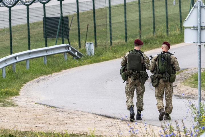 Fotó: AFP/Anadolu/Anadolu Agency/Aytac Unal Minszk szerint a határátkelők lezárása a hibrid háború részét képezi