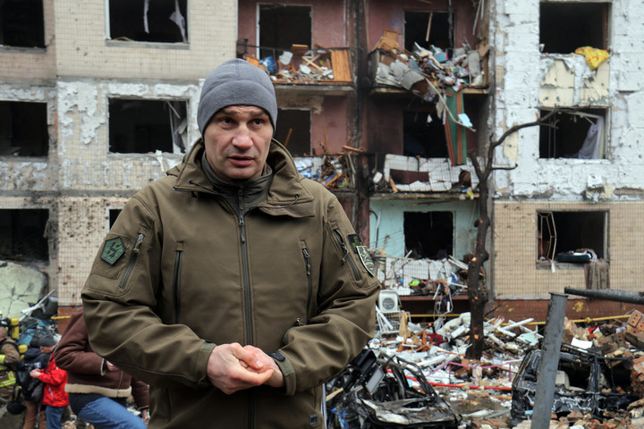Fotó: AFP/NurPhoto/Anatoliy Siryk Légiriadó: robbantásokat jelentett a kijevi polgármester