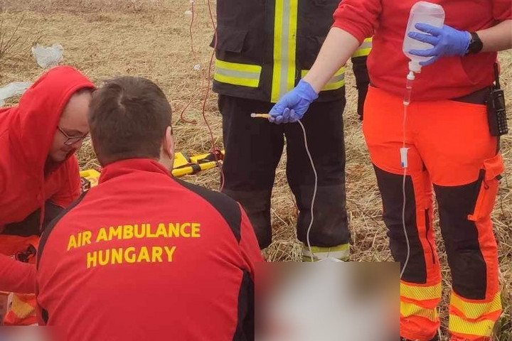 Fotó: Facebook/BM Országos Katasztrófavédelmi Főigazgatóság Horrorbaleset: gyártószalag rántott be egy dolgozót