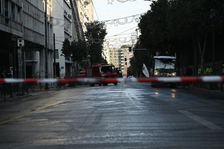 Pokolgép robbant Athénban