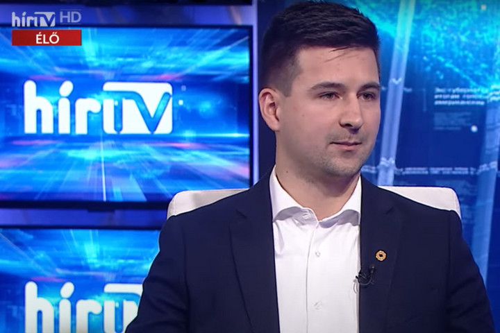 Fotó: Hír TV/Képernyőfelvétel Gulyás Gergely Kristóf: Az első kerületi polgármester három éve „falaz” egy kerületi vállalkozónak