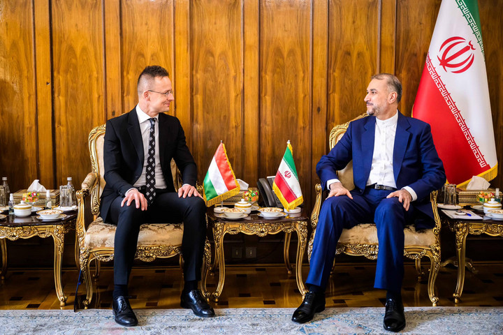 Szijjártó Péter: Azért érkeztem Teheránba, hogy megpróbáljak hozzájárulni a közel-keleti eszkaláció elkerüléséhez