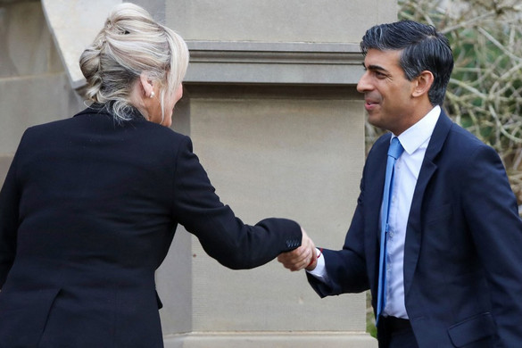 Rishi Sunak Észak-Írország első katolikus kormányfőjével találkozott
