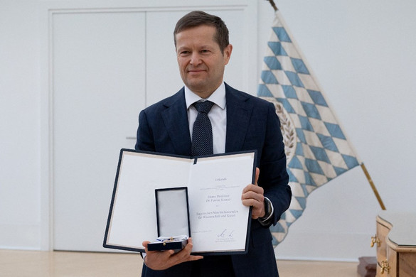 A Bajor Maximilian Renddel tüntették ki Krausz Ferencet