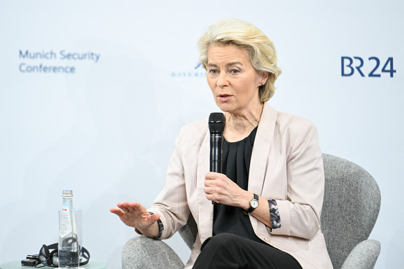 Ursula von der Leyen kedvenc közlekedési eszköze a magángép