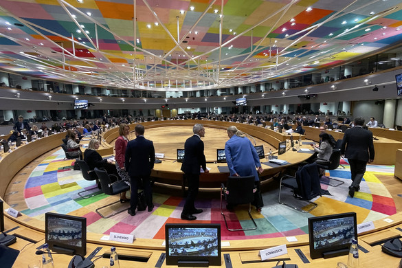 Erősítést küld az EU a Vörös-tengerre