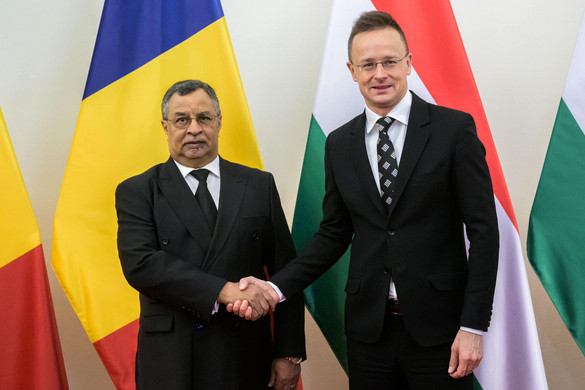 Szijjártó: Széles körű együttműködés indul Csáddal