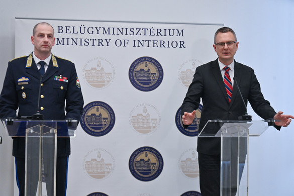 Rétvári: Nincs az az ideológia, amely indokolná az „embervadászatot”
