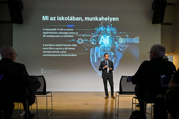 „Az MI-t nem tiltani, hanem szabályozni szükséges”